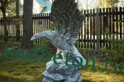 Бетонная скульптура Орел 